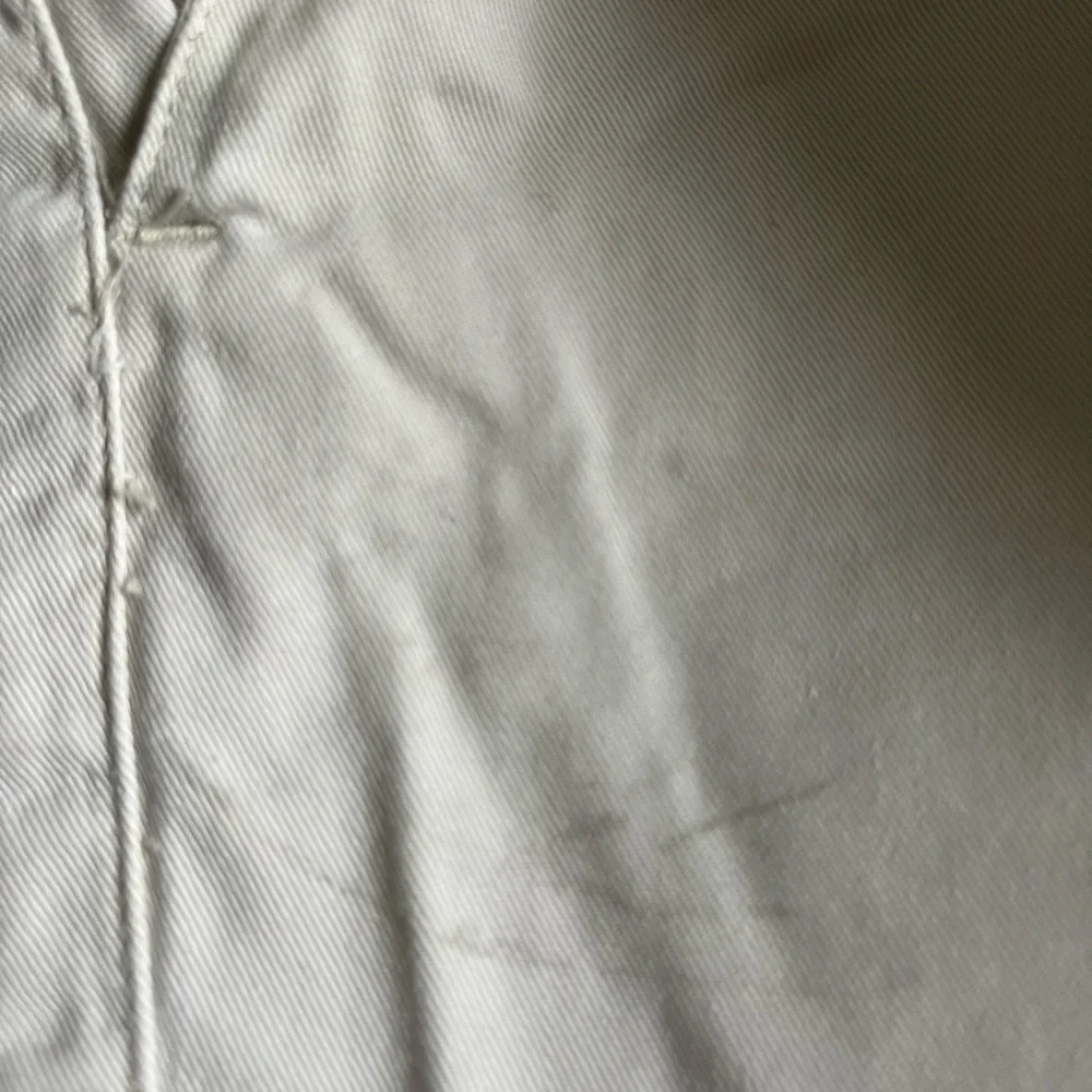 GAP Shorts & Petite Sophisticate - Picture 9 of 9